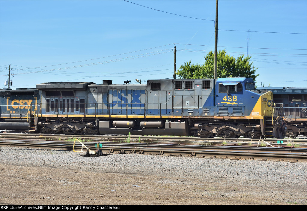 CSXT 438